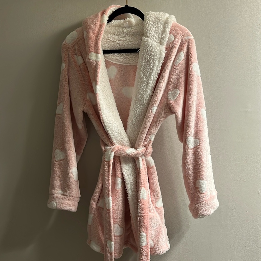 TARGET COLSIE HEART ROBE